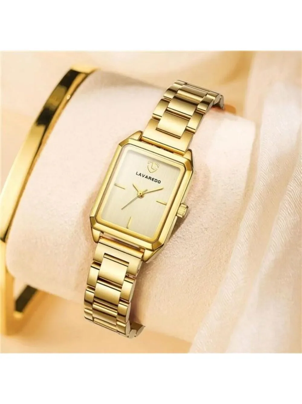 Gold Stainless Steel Quartz Bracelet Watch for Women Elegant Waterproof Gift